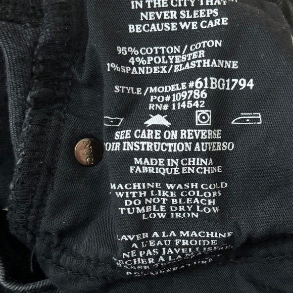 Blank NYC The Madison Frayed Hem High Rise Crop Jeans Nitro Black Size 29 - Picture 6 of 8